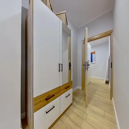 Uroczy Apartament Leczycka 7/2a شقة